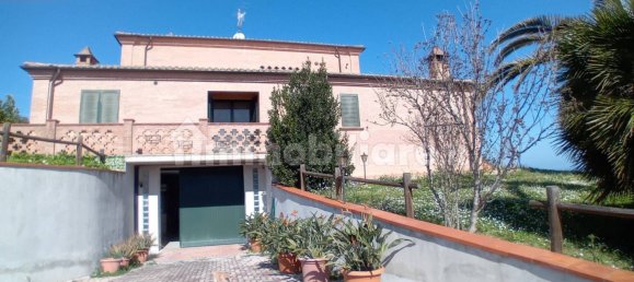 2 chambres Maison à Roseto degli Abruzzi, Italy No. 252172 10