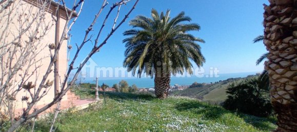 2 chambres Maison à Roseto degli Abruzzi, Italy No. 252172 12