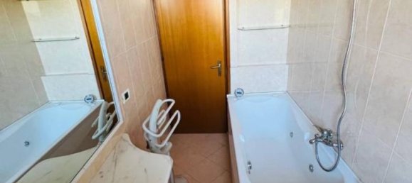 7-Zimmer Haus in Massa, Italy, Nr. 40217 25