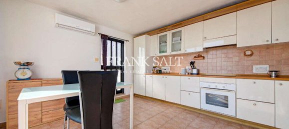 2 bedrooms Apartment in Saint Paul's Bay, Malta No. 2421 3