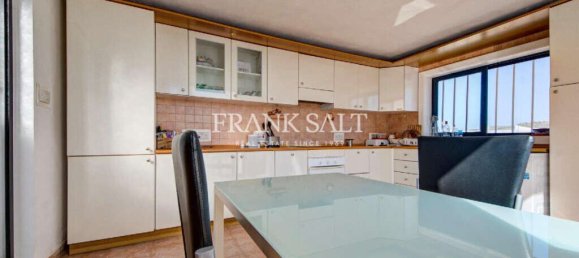 2 bedrooms Apartment in Saint Paul's Bay, Malta No. 2421 6