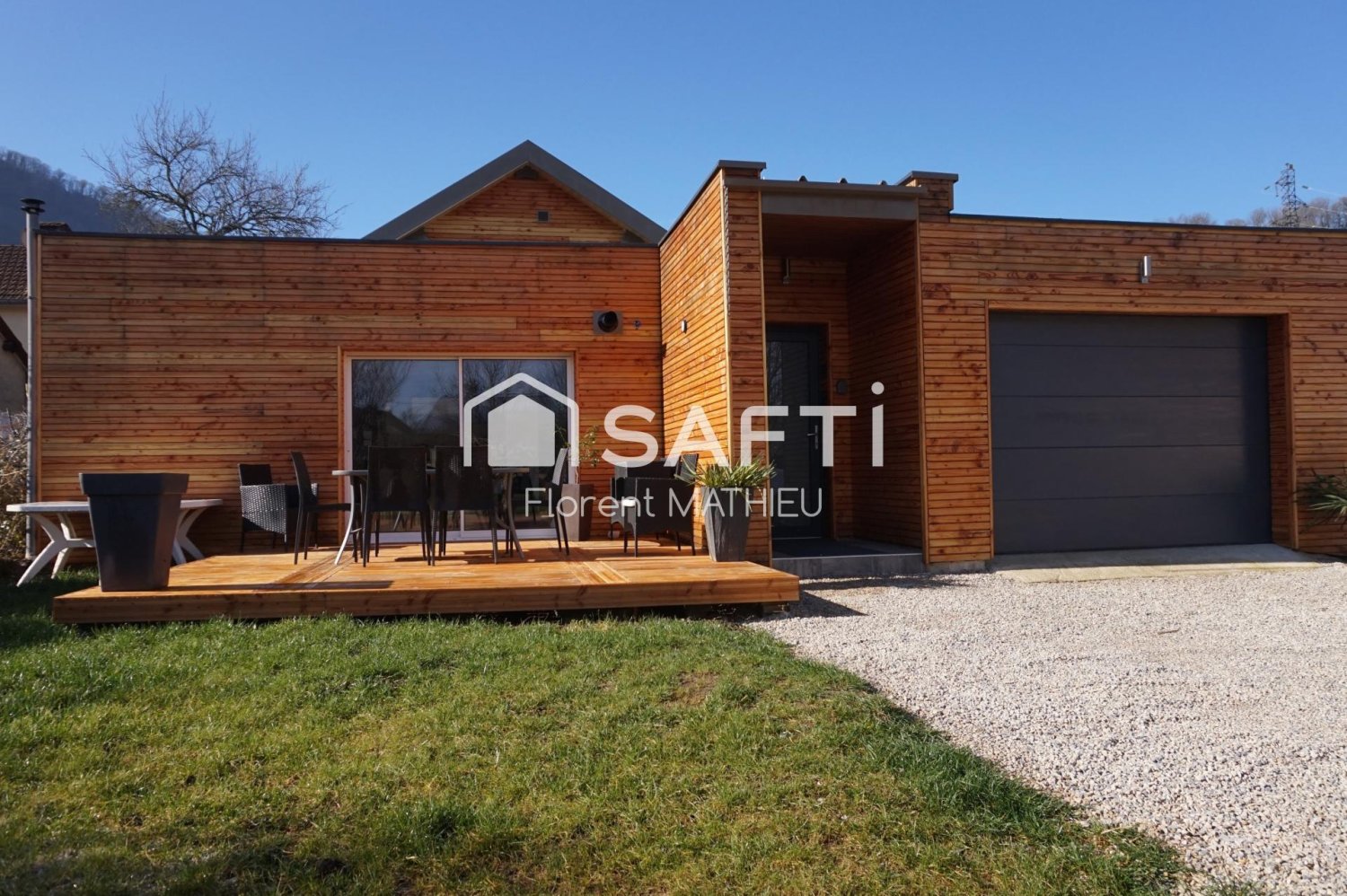 2 bedrooms House in Ougney-Douvot, France No. 201161