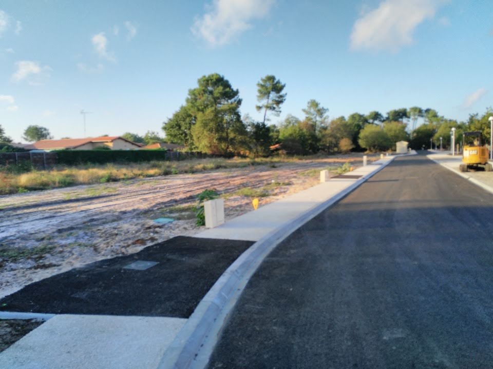 500m² Land in Ychoux, France No. 123292