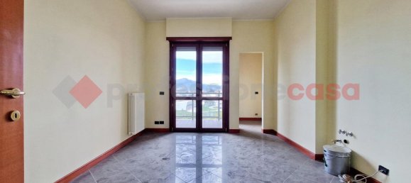3 rooms Apartment in L'Aquila, Italy No. 167996 6