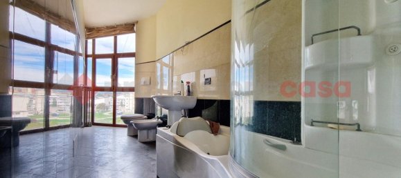 3 rooms Apartment in L'Aquila, Italy No. 167996 20