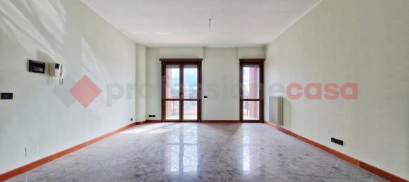 3 rooms Apartment in L'Aquila, Italy No. 167996 2