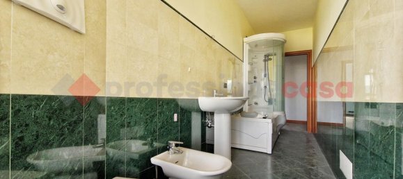 3 rooms Apartment in L'Aquila, Italy No. 167996 22