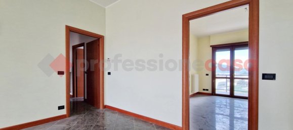 3 rooms Apartment in L'Aquila, Italy No. 167996 13