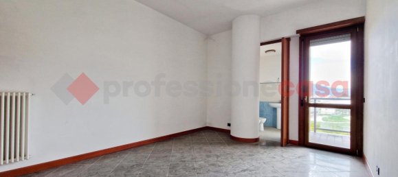 3 rooms Apartment in L'Aquila, Italy No. 167996 15