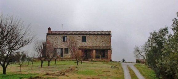 3 rooms House in Asciano, Italy No. 156920 3