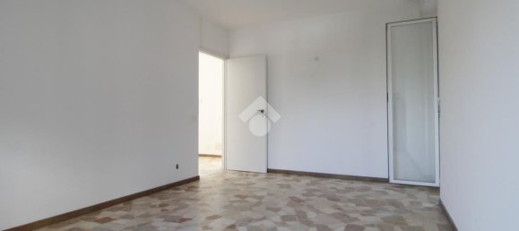 2غرفة شقة في Cerro Maggiore, Italy رقم 61327 11