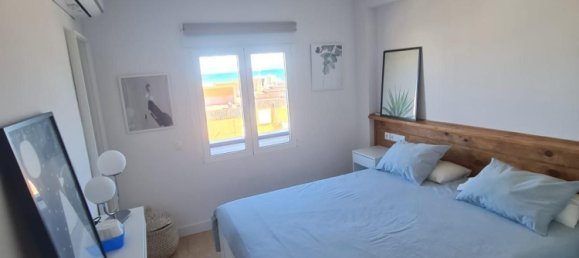 Apartamento de 2 dormitorios en Torrevieja, Spain No. 97657 8
