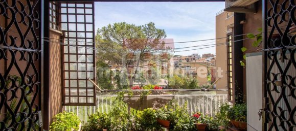 3 bedrooms Apartment in Rome, Italy No. 331604 2