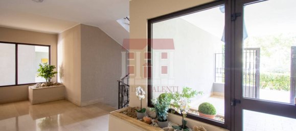 3 bedrooms Apartment in Rome, Italy No. 331604 14