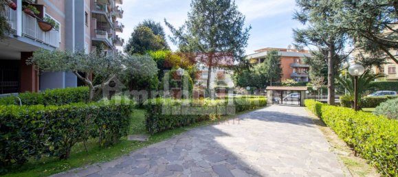 3 bedrooms Apartment in Rome, Italy No. 331604 18