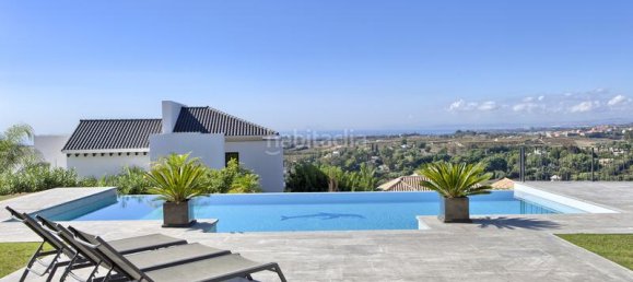 6 bedrooms Villa in Malaga, Spain No. 21043 10