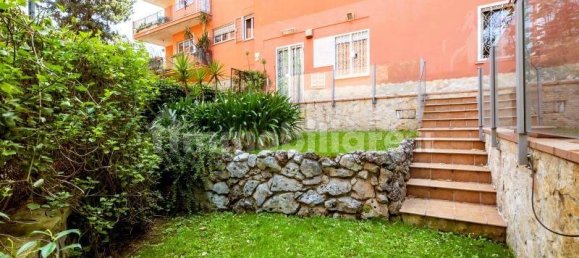 5 bedrooms Apartment in Rome, Italy No. 198052 21