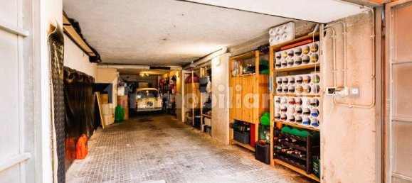 5 bedrooms Apartment in Rome, Italy No. 198052 32