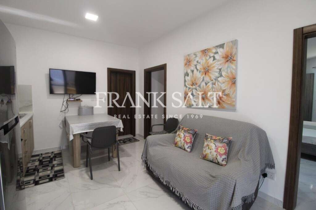 2 bedrooms Apartment in Xlendi, Malta No. 5949