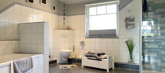 7 rooms Apartment in Cuxhaven, Germany No. 365469 10