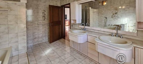 6-Zimmer Villa in Uzzano, Italy, Nr. 158487 40