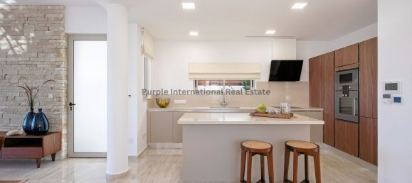 4 bedrooms Villa in Paphos, Cyprus No. 3911 21