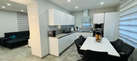 4 bedrooms Villa in Lexy, France No. 217983 2