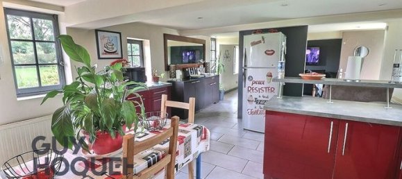 3 bedrooms House in Bernay, France No. 312874 8