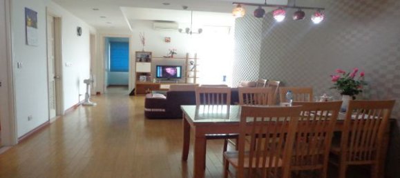 3 bedrooms Apartment in Tay Ho, Vietnam No. 6160 8