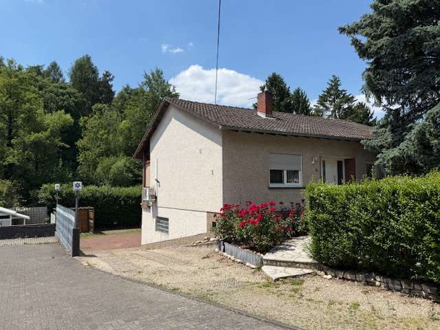2 Schlafzimmer Haus in Saarbrücken, Germany, Nr. 277873
