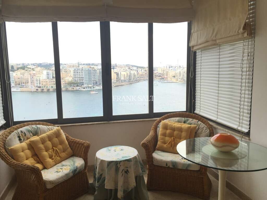 Apartamento de 3 dormitorios en Sliema, Malta No. 8897