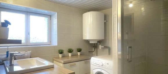 3 bedrooms House in Montchal, France No. 198571 5