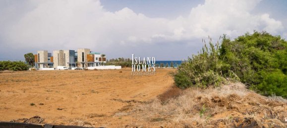 3 bedrooms House in Paralimni, Cyprus No. 23949 24