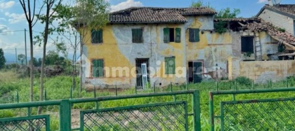 2 bedrooms House in Montebelluna, Italy No. 266671 2