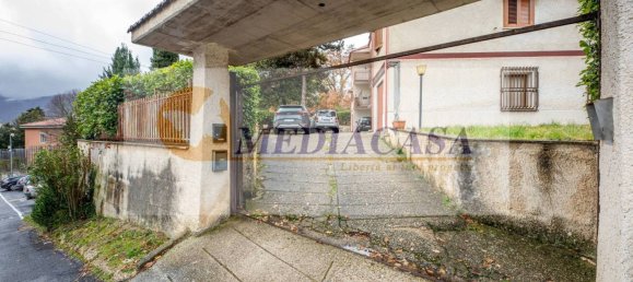 4 bedrooms Apartment in Ciciliano, Italy No. 72602 3