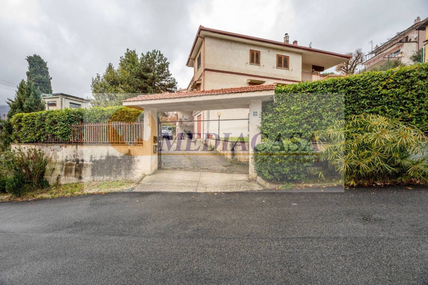 4 bedrooms Apartment in Ciciliano, Italy No. 72602