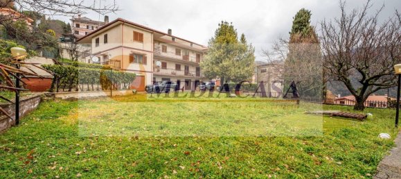 4 bedrooms Apartment in Ciciliano, Italy No. 72602 2