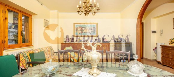 4 bedrooms Apartment in Ciciliano, Italy No. 72602 7