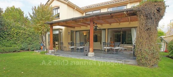 Дом с 4 спальнями в Сантьяго, Чили № 1545 2