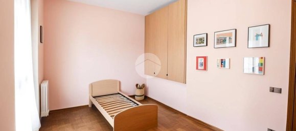 2 bedrooms House in Magenta, Italy No. 307895 7