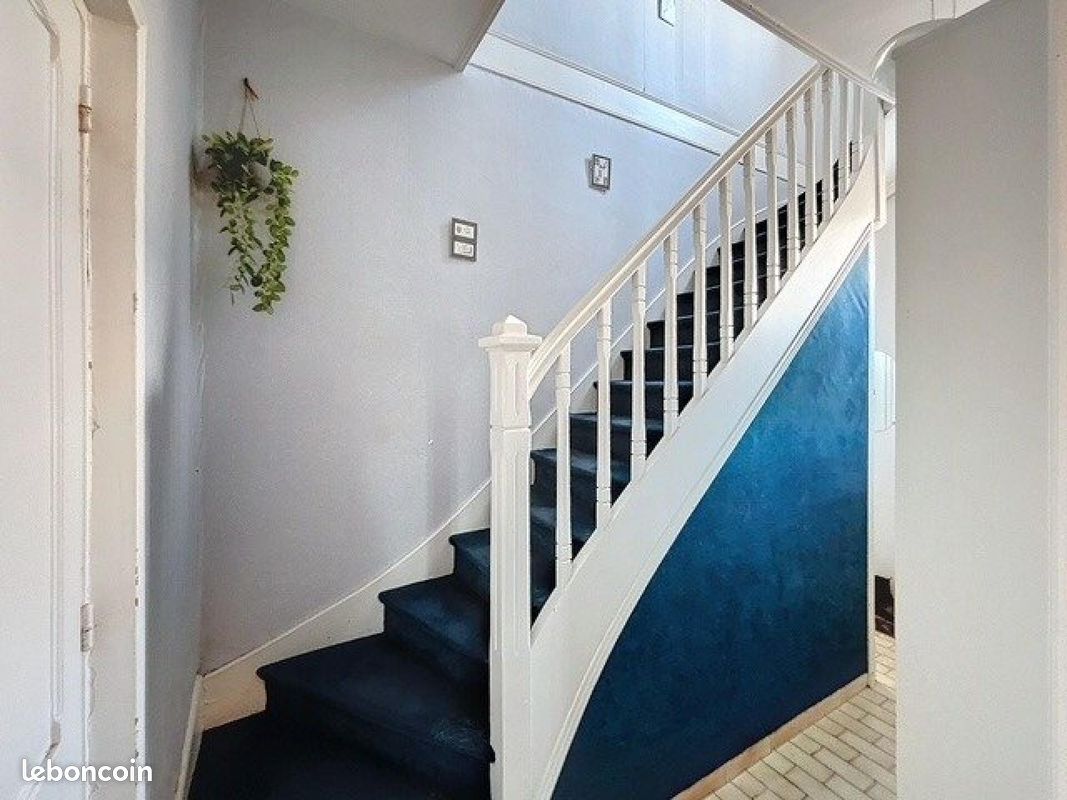 4 bedrooms House in Peronne, France No. 281156