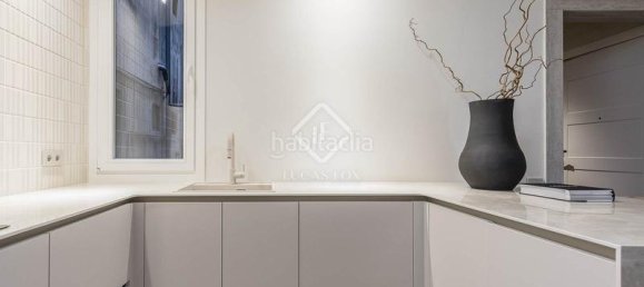 3 Schlafzimmer Wohnung in Eixample, Spain, Nr. 42322 12