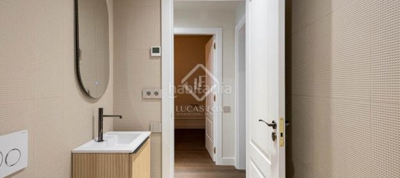 3 Schlafzimmer Wohnung in Eixample, Spain, Nr. 42322 24