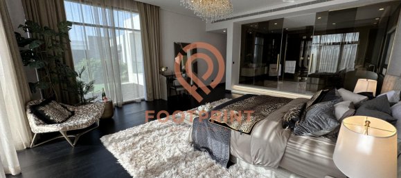6 bedrooms Villa in Dubai, UAE No. 23821 4