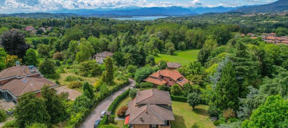 Villa de 8 divisões em Varese, Italy N.º 287613 2