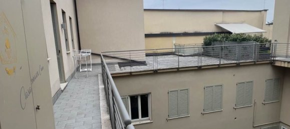 5 rooms Apartment in Piacenza, Italy No. 190503 25