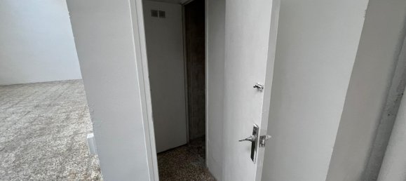 Imóvel comercial em Zaragoza, Spain 250 m² N.º 63662 25