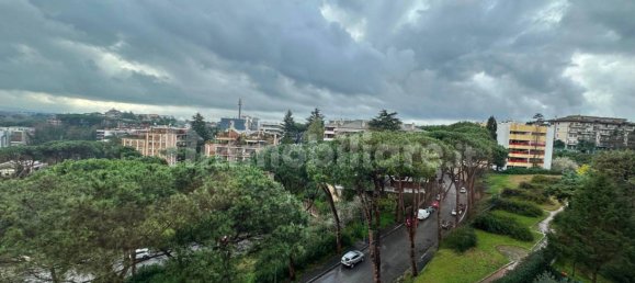 3 bedrooms Apartment in Rome, Italy No. 14311 39
