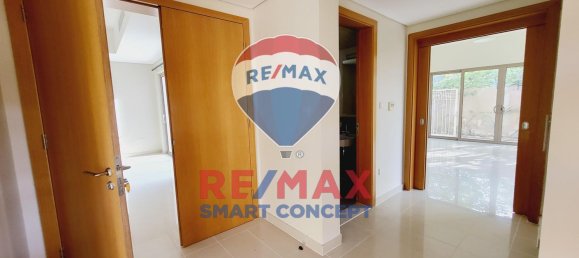 Villa T5 em Al Raha Gardens, UAE N.º 36316 8