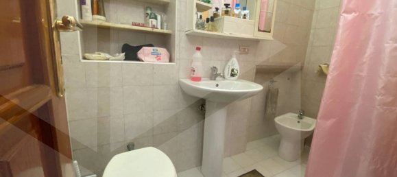 Квартира с 2 комнатами в Битонто, Италия № 29076 5